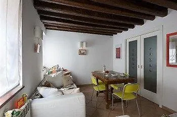 Hotel Leonardo Venice 2*,
